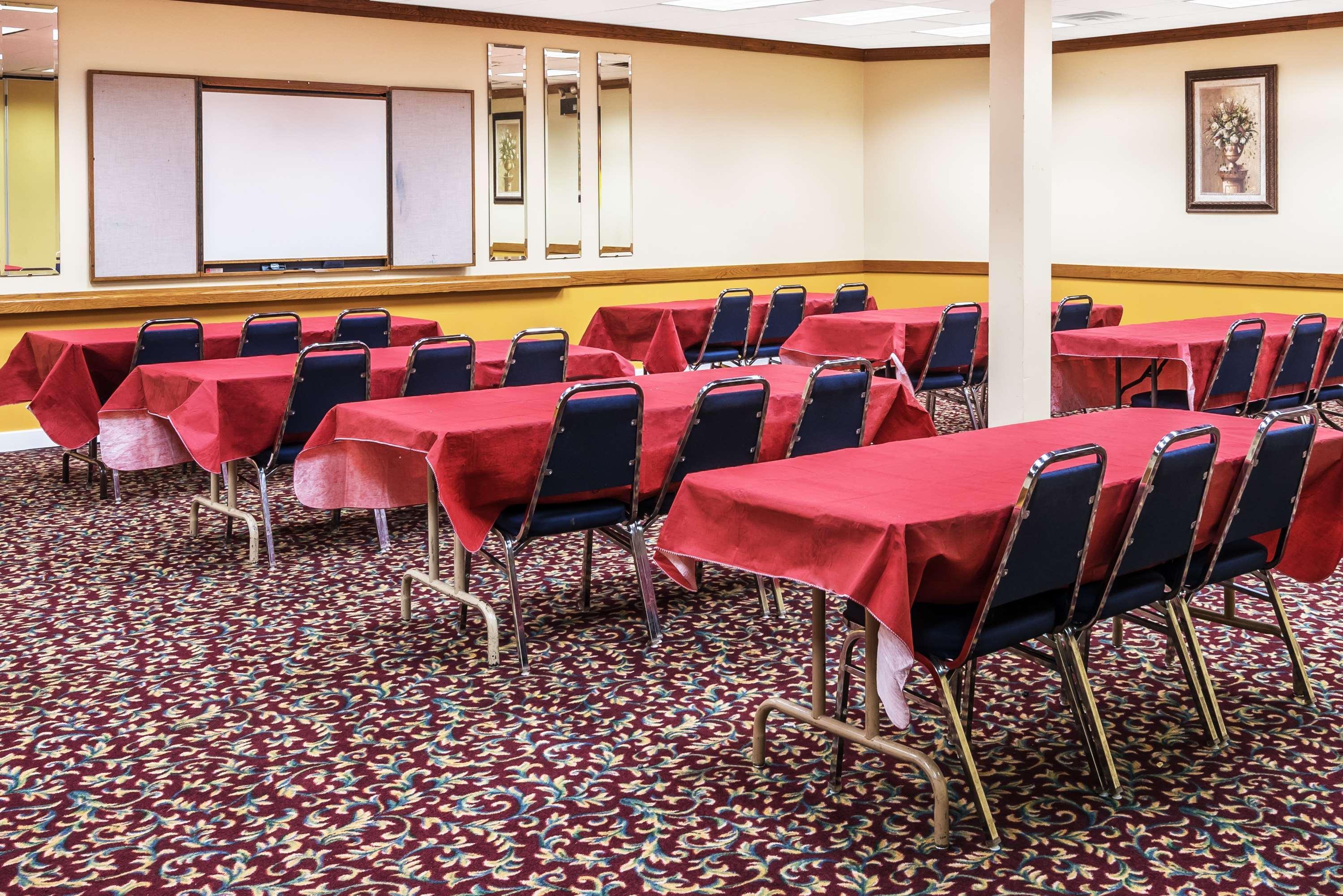 Days Inn By Wyndham South Hill Extérieur photo